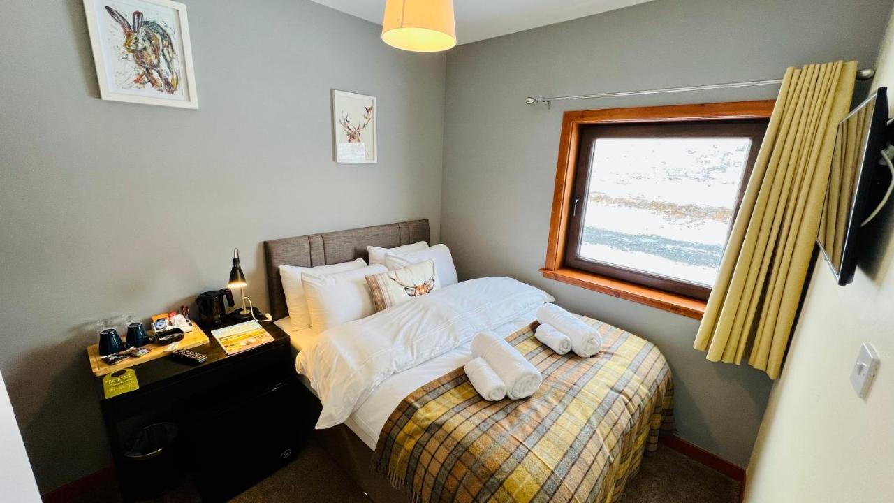 Aultguish Inn Гарв Екстер'єр фото