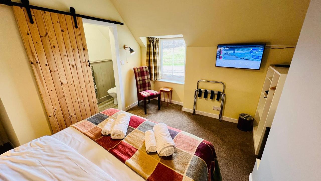 Aultguish Inn Гарв Екстер'єр фото